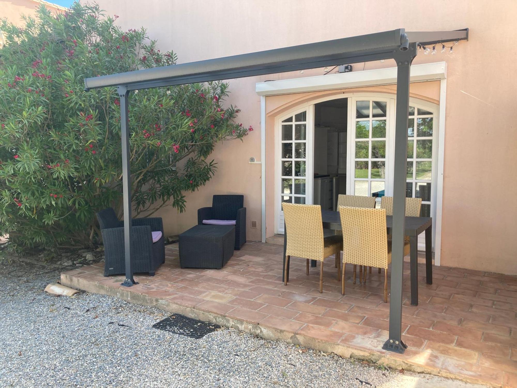 Les Bougainvillees De Camargue Villetelle Rum bild