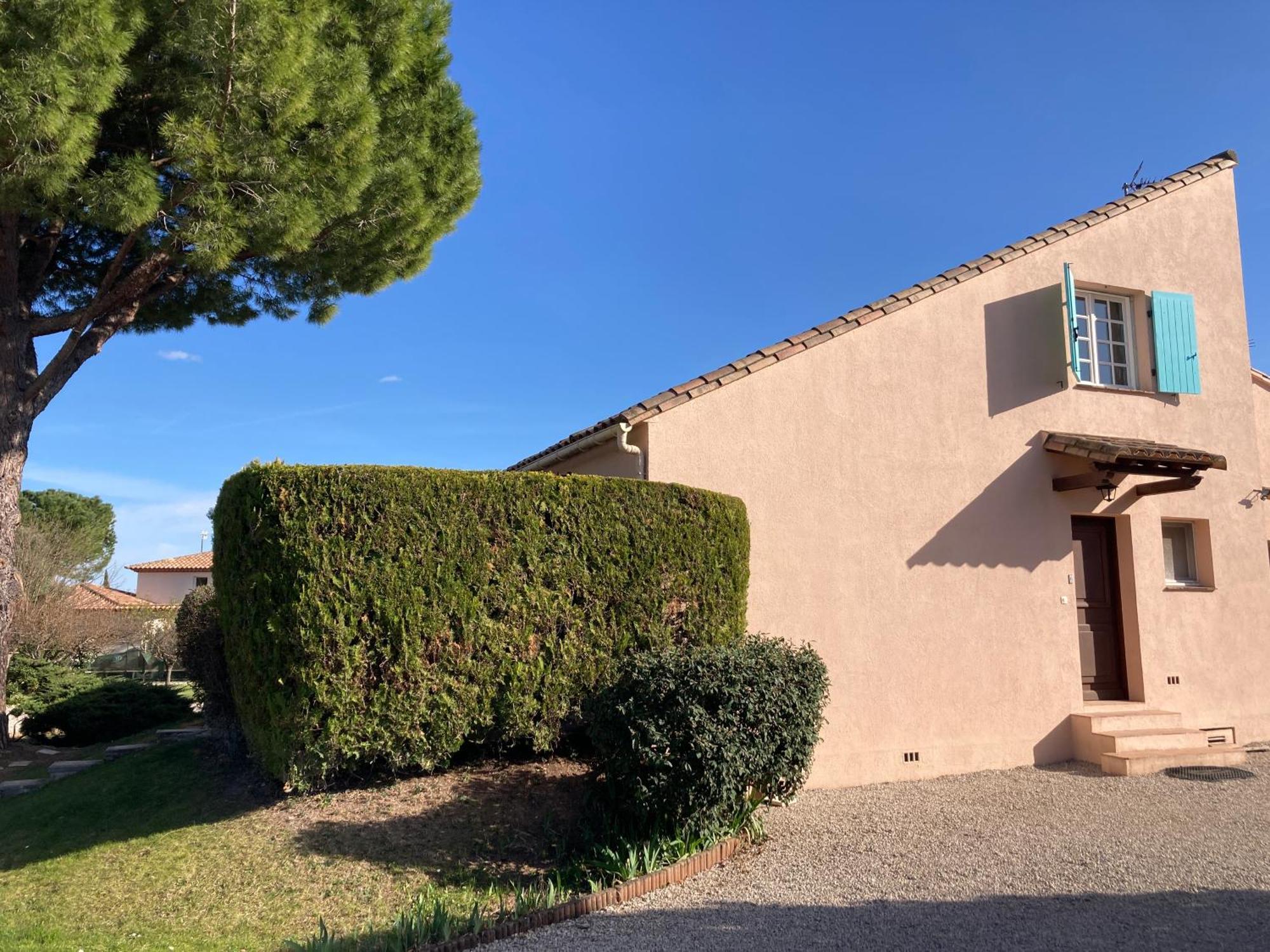 Les Bougainvillees De Camargue Villetelle Rum bild