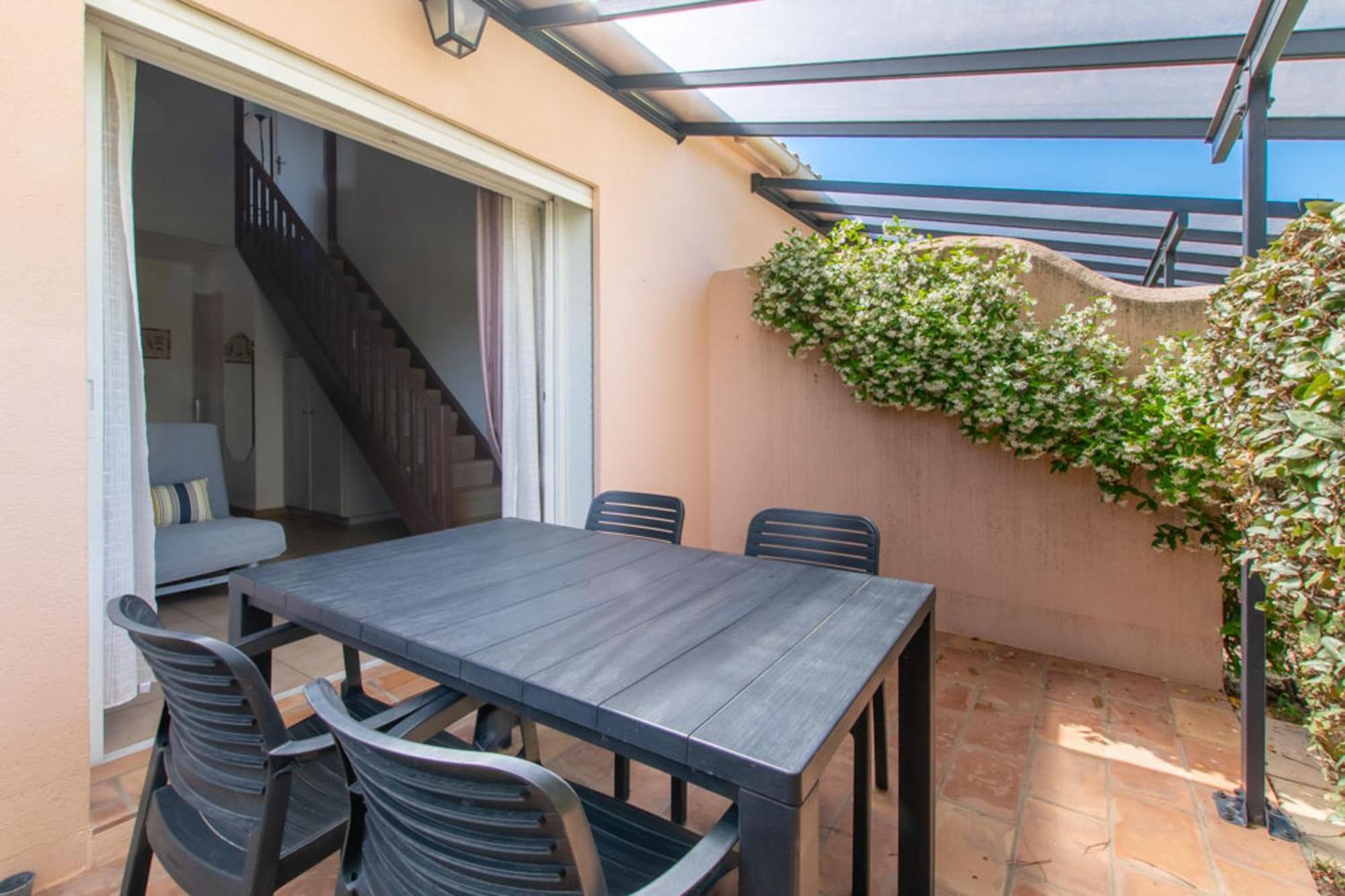 Les Bougainvillees De Camargue Villetelle Rum bild
